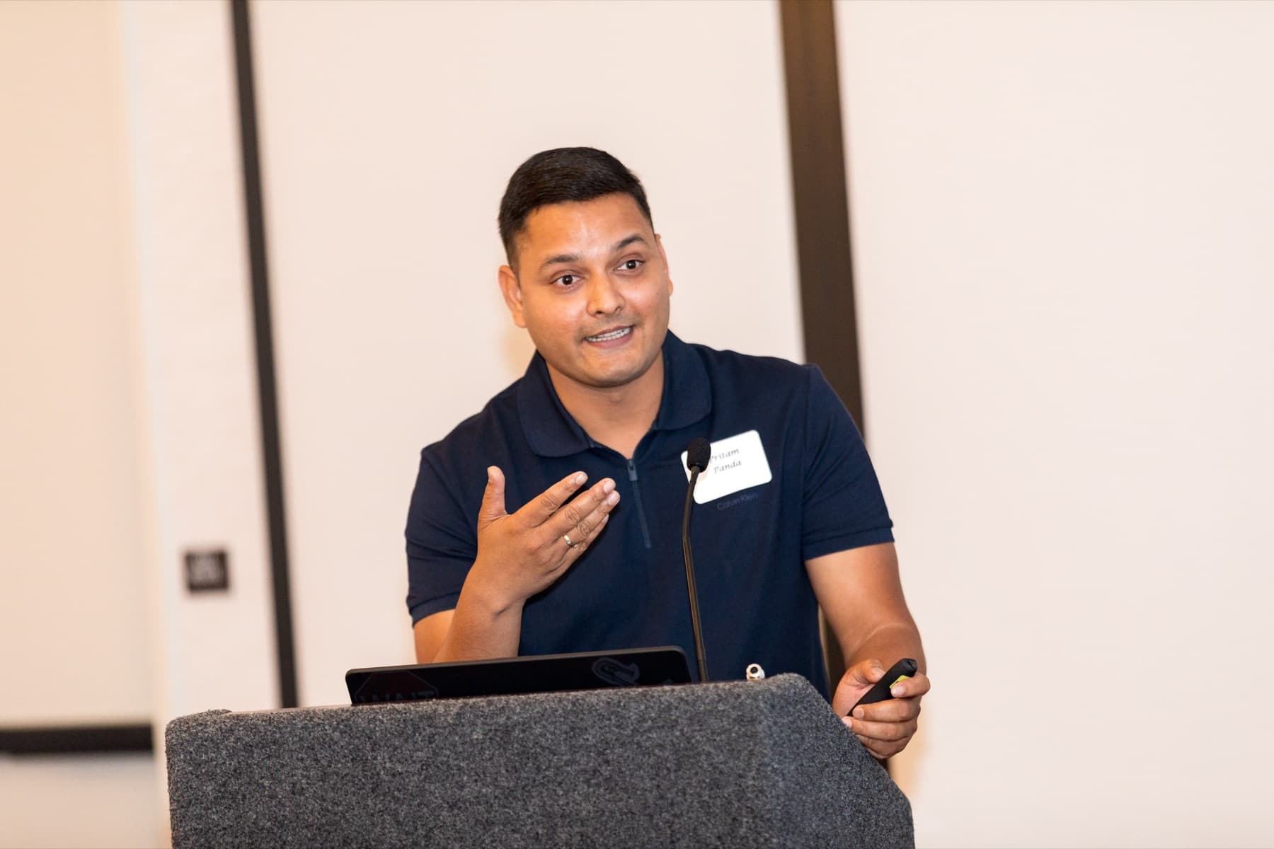 Pritam Kumar Panda presenting at the Stanford Anesthesiology awards symposium